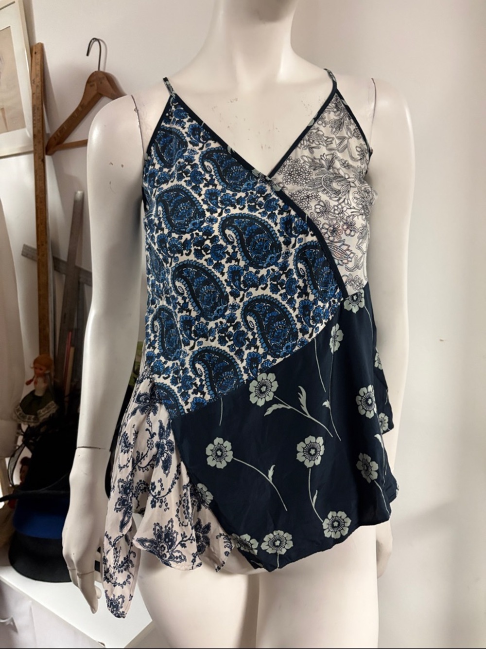 Derek Lam Silk S V-Neck Blue Floral Patchwork Tank Top